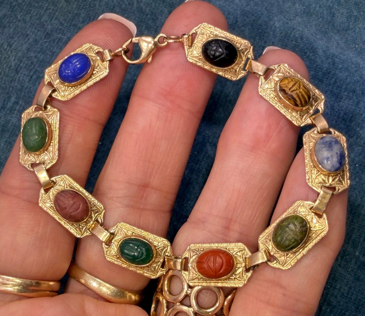 10k Carved SCARAB Multi-Gem Bracelet. Engraved Gold Panels. 10g