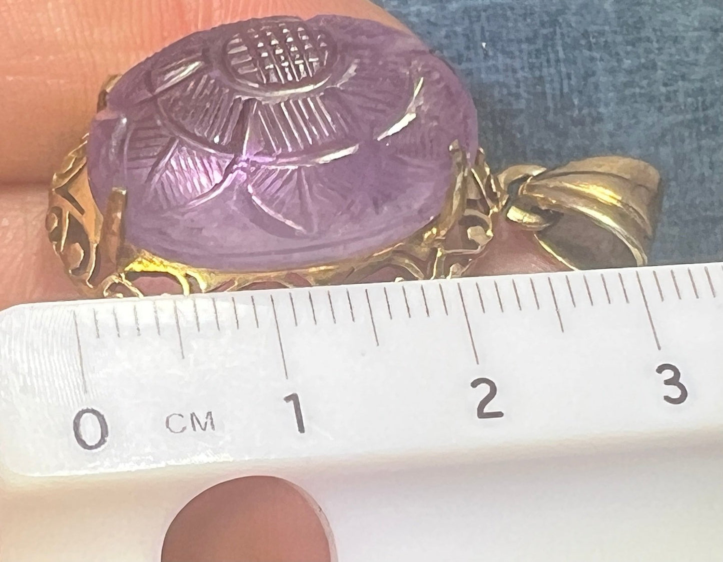 10k Gold Amethyst Cabochon Carved Flower Pendant. 1.3" 8g *Video*