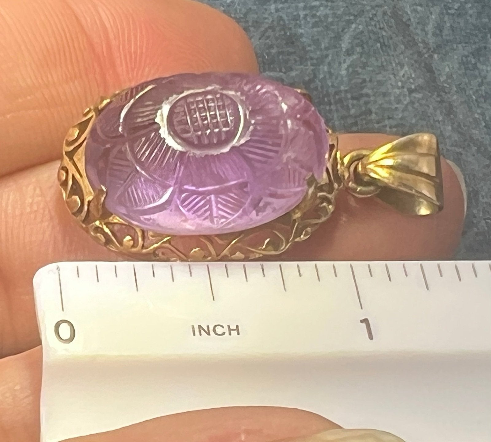 10k Gold Amethyst Cabochon Carved Flower Pendant. 1.3" 8g *Video*