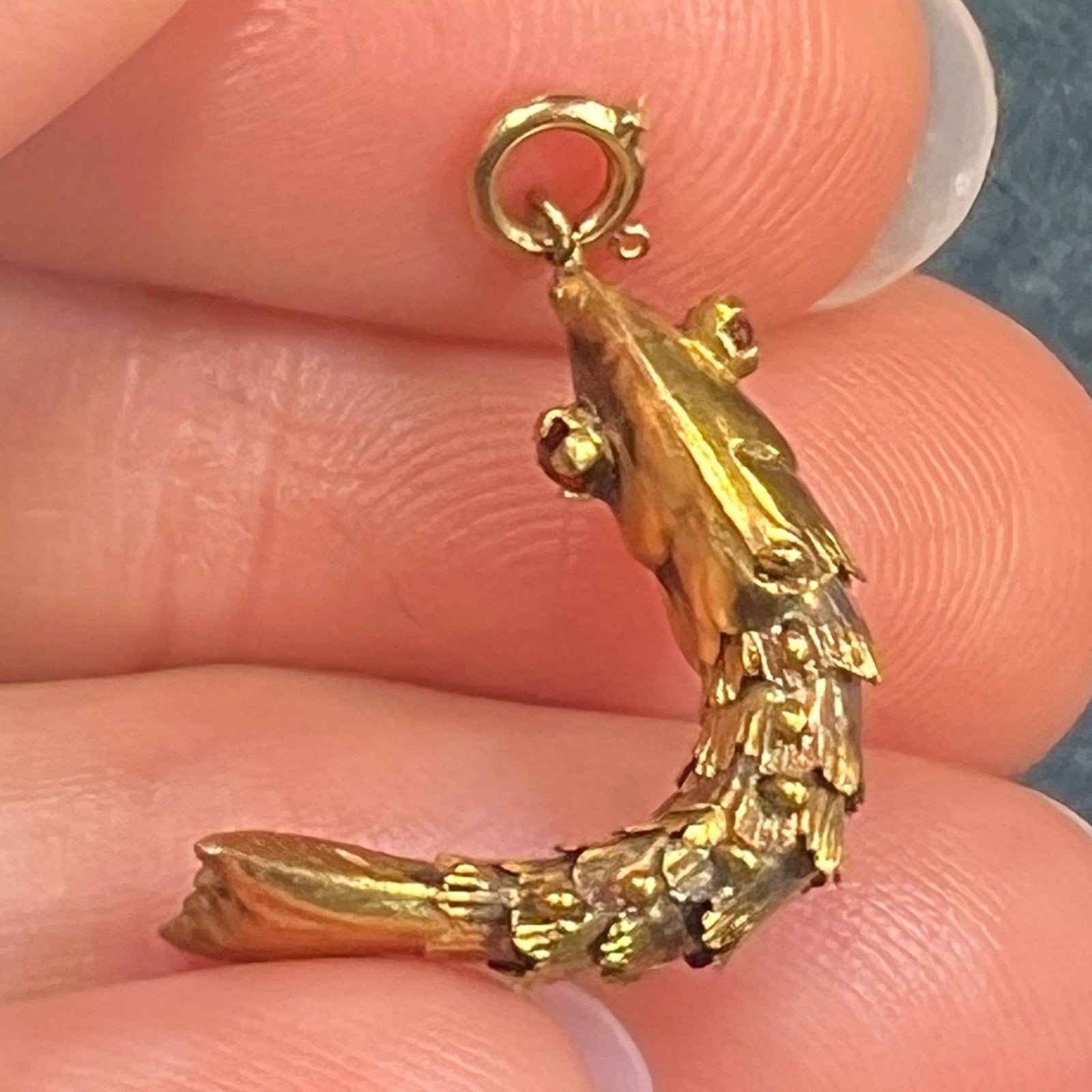 10k Gold Articulated Jointed Wiggly Fish Pendant w Ruby