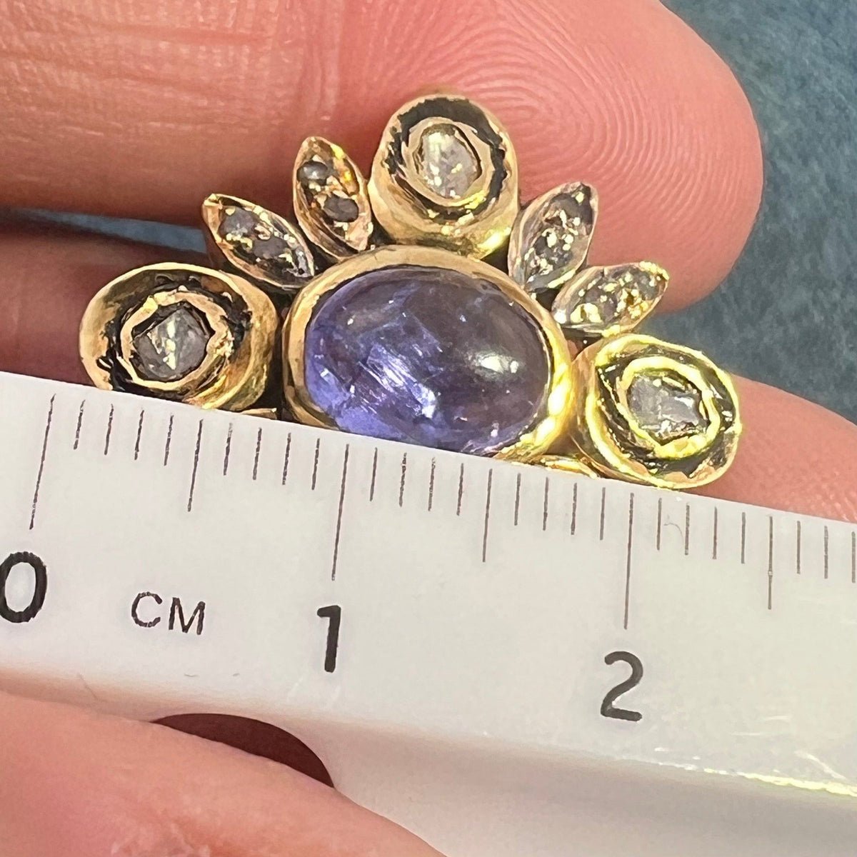 10k Gold Cabochon Tanzanite Ring w Hand-Cut Diamonds. 1" + 6.6g *Video*
