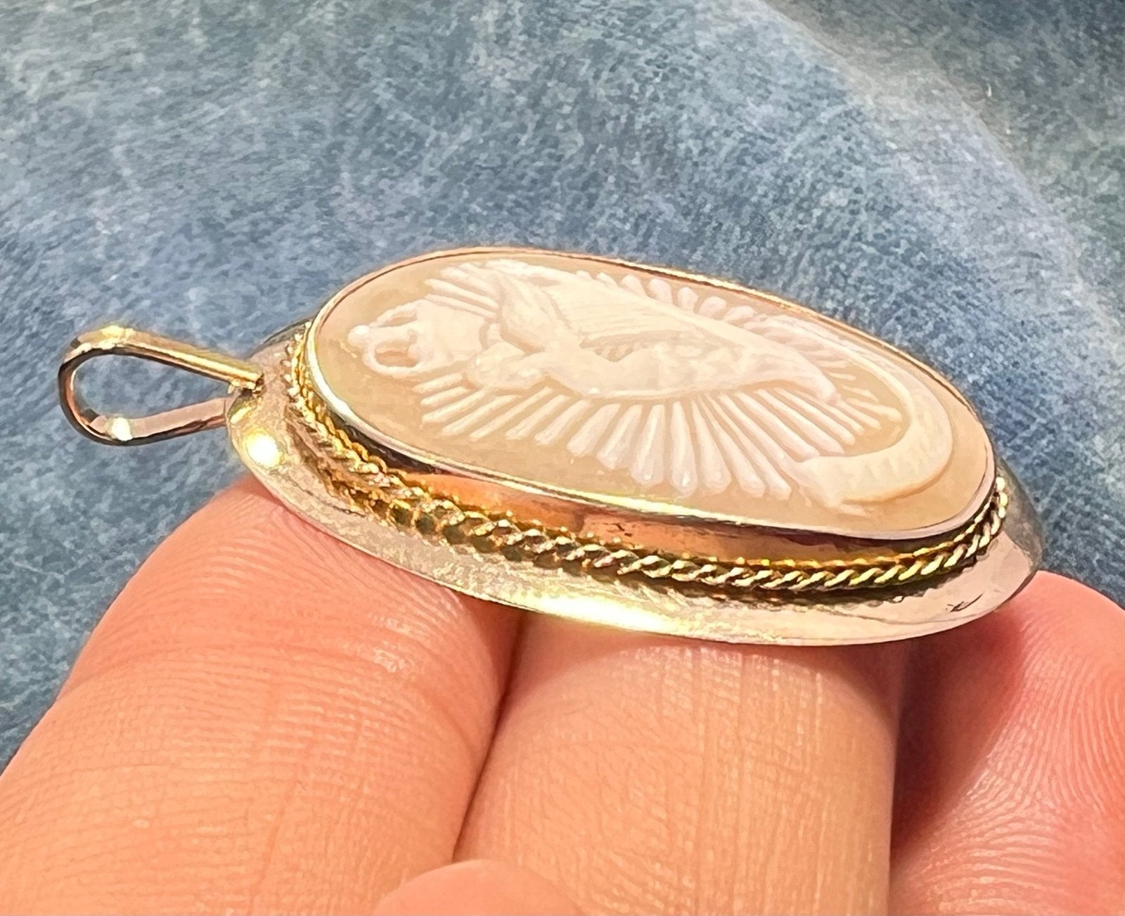 10k Gold Cameo Hibernia Winged Harp Woman of Ireland Pendant. "Faithful Until Death"