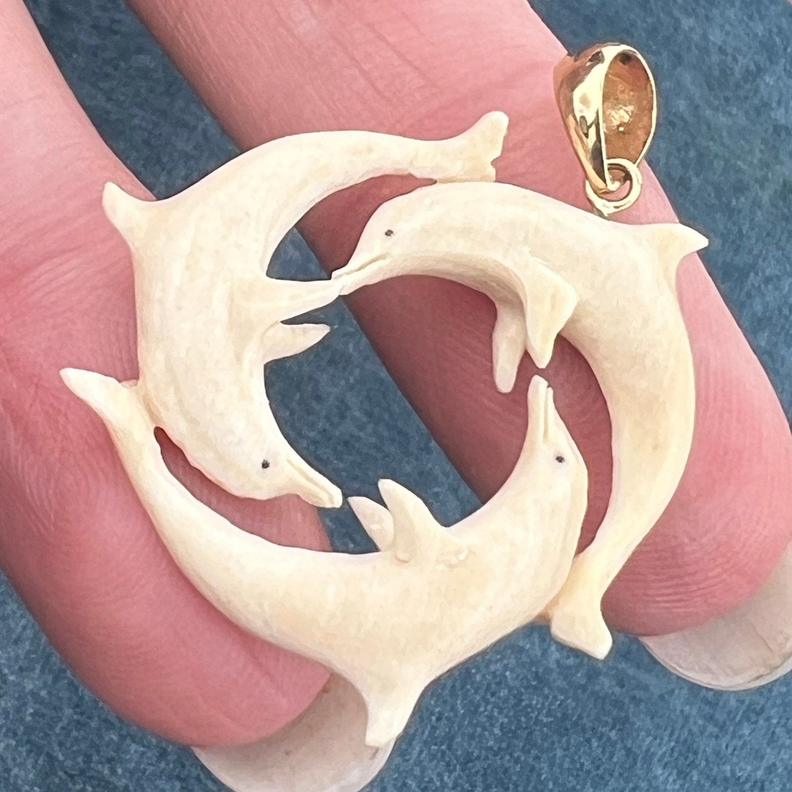 10k Gold Carved Driftwood Dolphin Circle Pendant. 1.3"