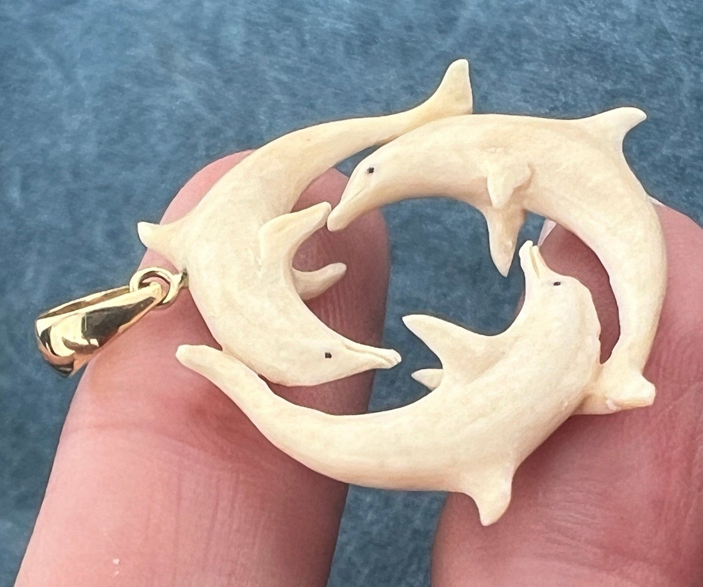 10k Gold Carved Driftwood Dolphin Circle Pendant. 1.3"