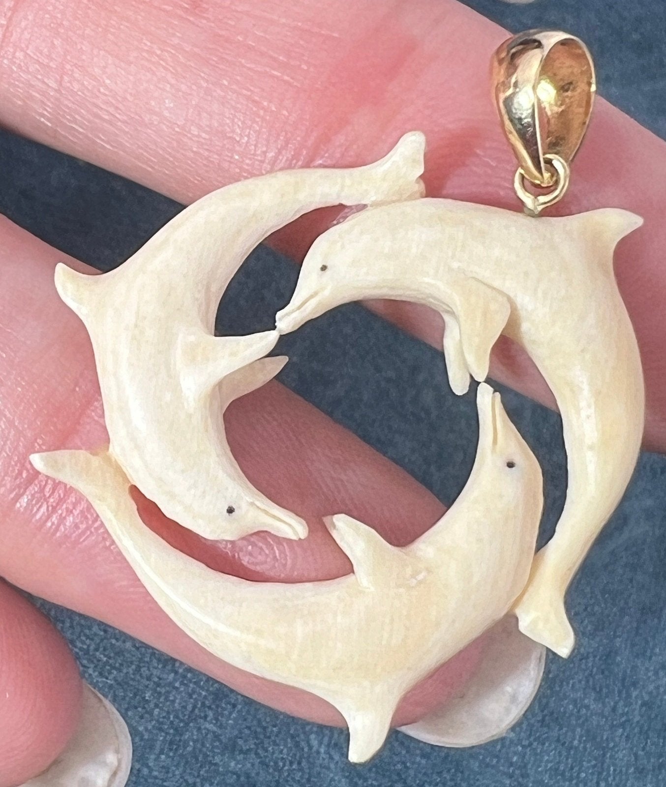 10k Gold Carved Driftwood Dolphin Circle Pendant. 1.3"