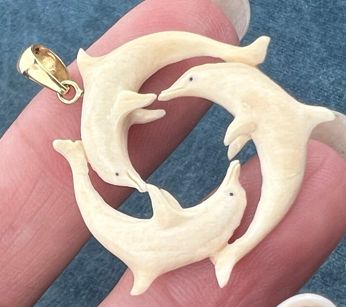 10k Gold Carved Driftwood Dolphin Circle Pendant. 1.3"