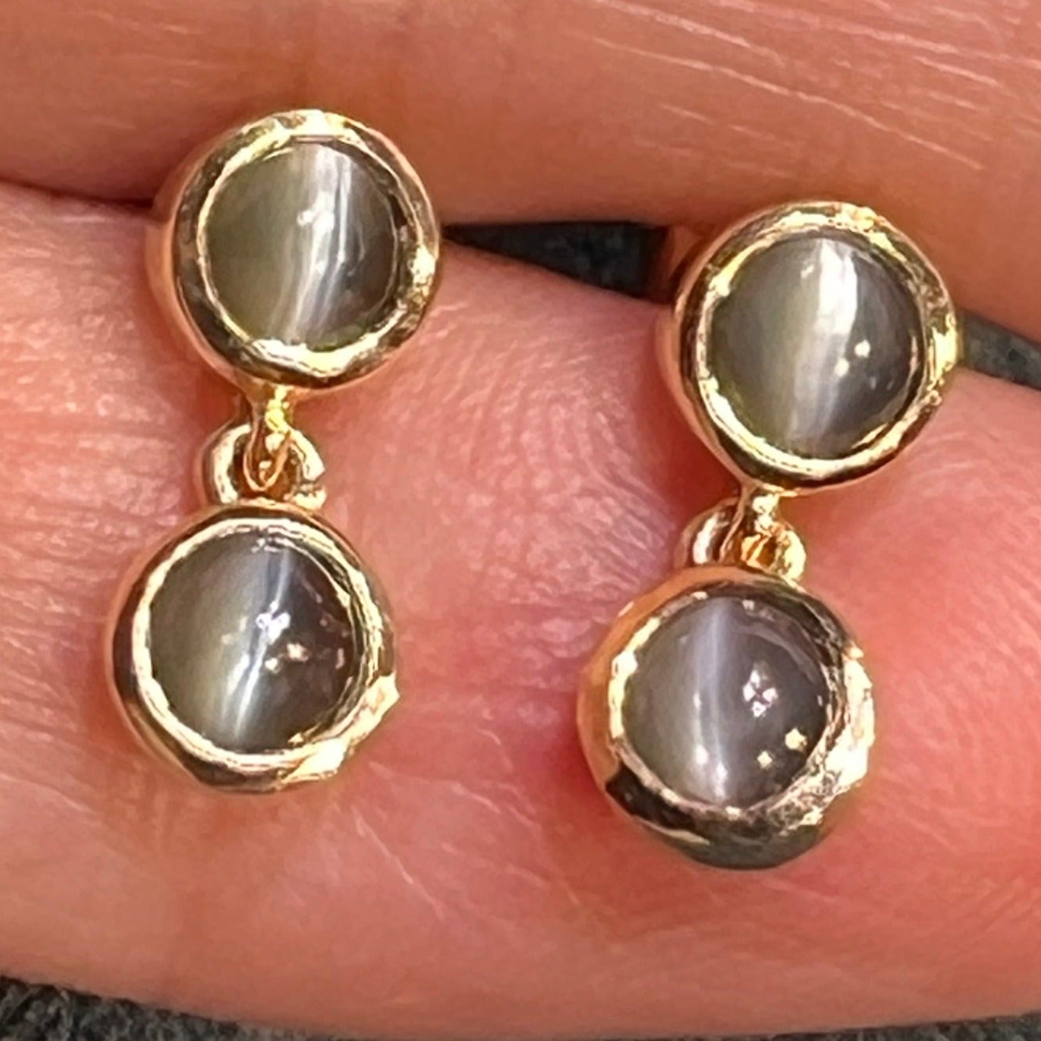 10k Gold Cats Eye Chrysoberyl Dangle Earrings. Tiny! *Video*