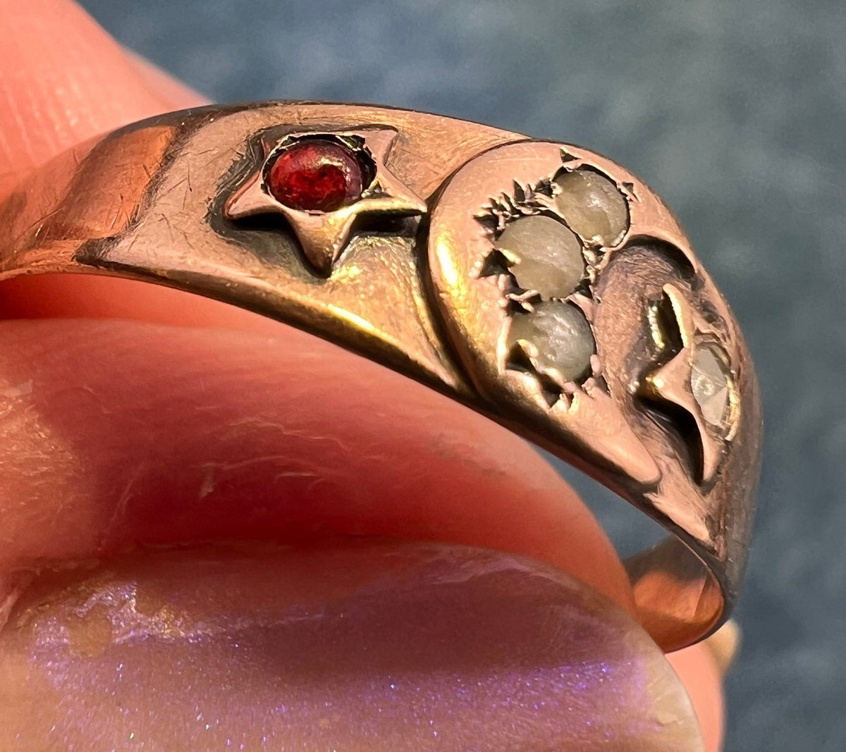 10k Gold Celestial Crescent Moon + Stars Ring Band w Gypsy-Set Gems. Victorian