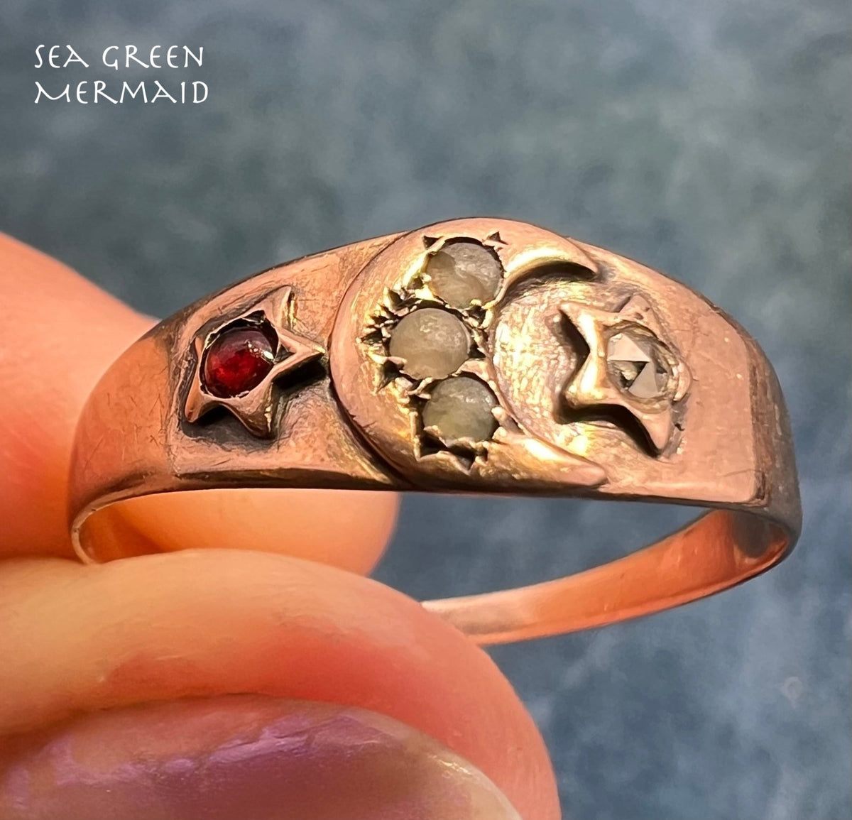 10k Gold Celestial Crescent Moon + Stars Ring Band w Gypsy-Set Gems. Victorian