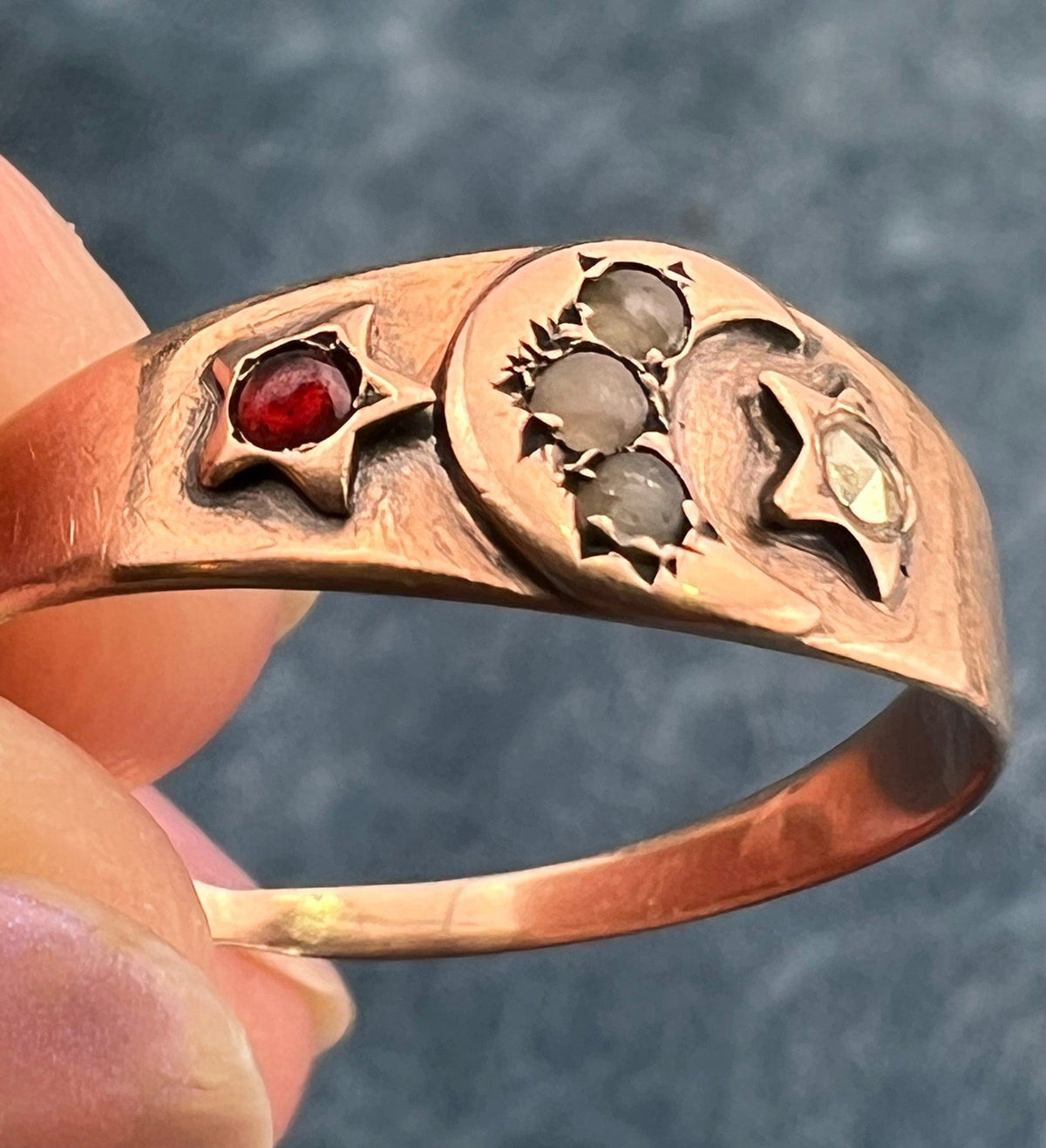 10k Gold Celestial Crescent Moon + Stars Ring Band w Gypsy-Set Gems. Victorian