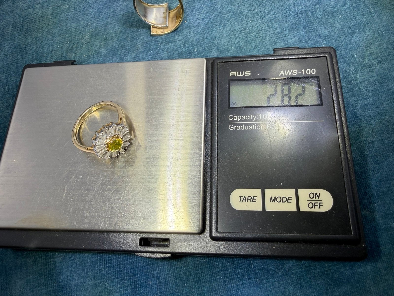 10k Gold Fancy Yellow + White Diamond Baguettes Daisy Ring *Video*
