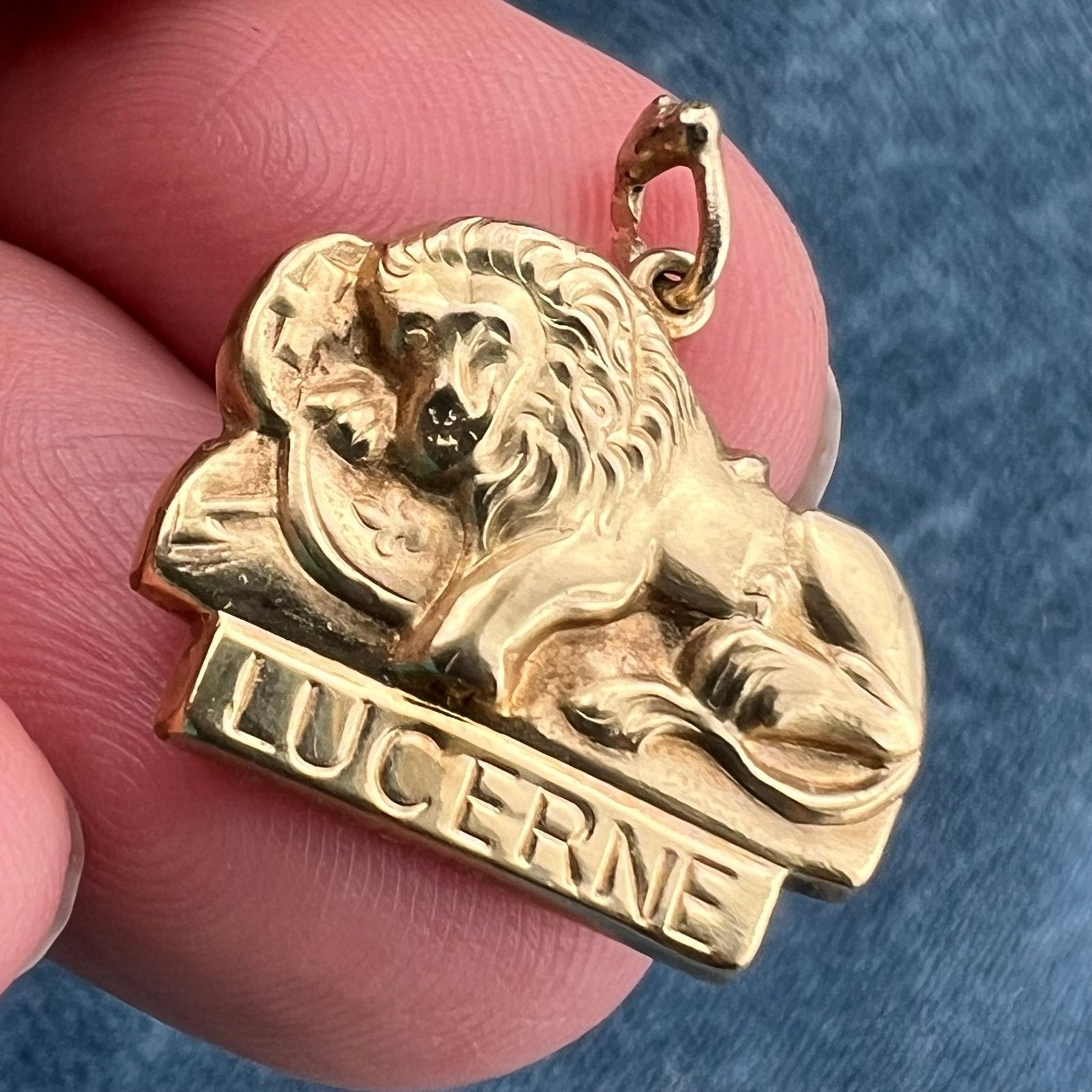 10k Gold Lion of Lucerne Pendant. Swiss Revolution Memorial