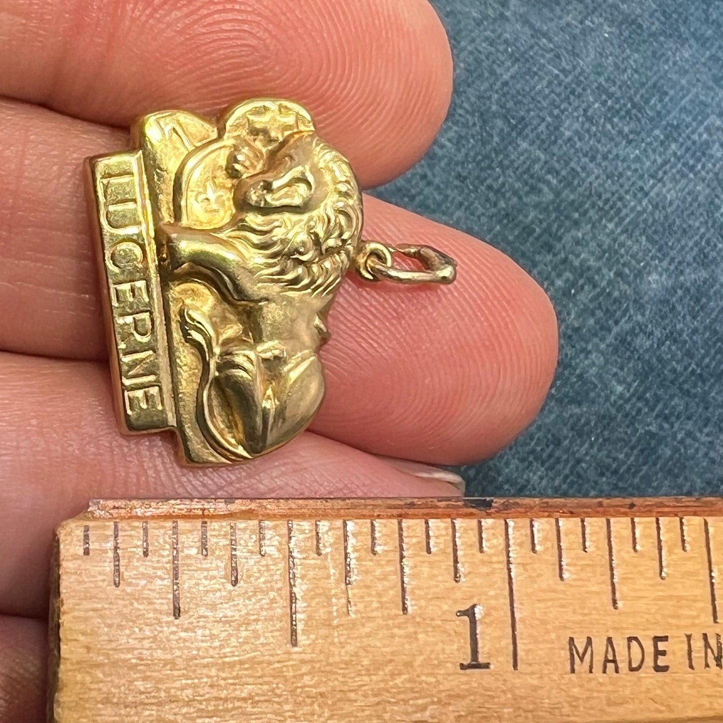 10k Gold Lion of Lucerne Pendant. Swiss Revolution Memorial