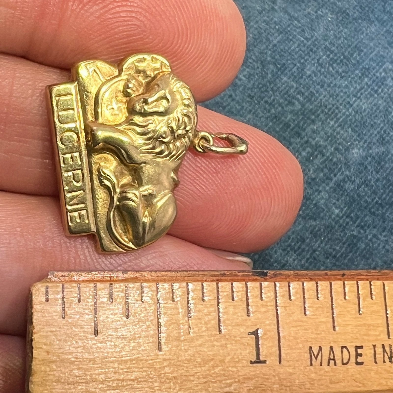 10k Gold Lion of Lucerne Pendant. Swiss Revolution Memorial