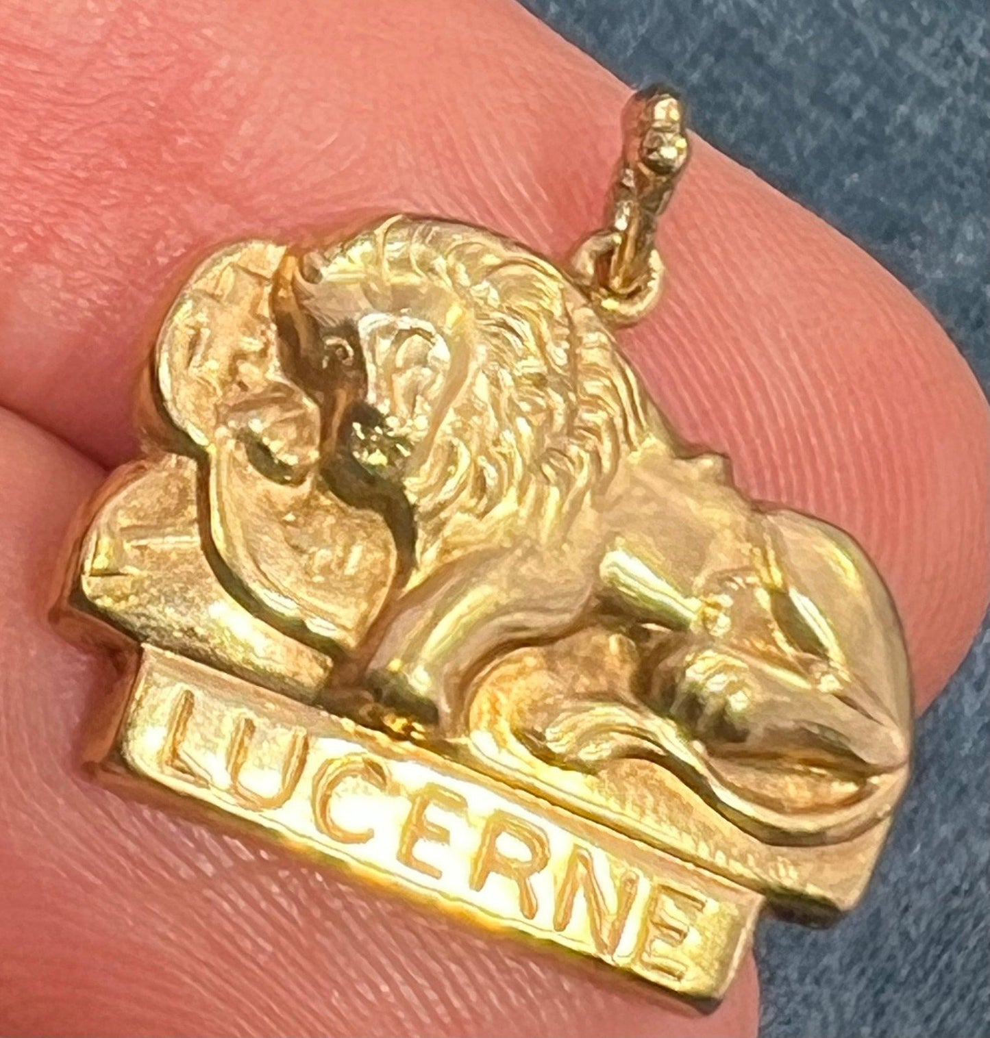 10k Gold Lion of Lucerne Pendant. Swiss Revolution Memorial