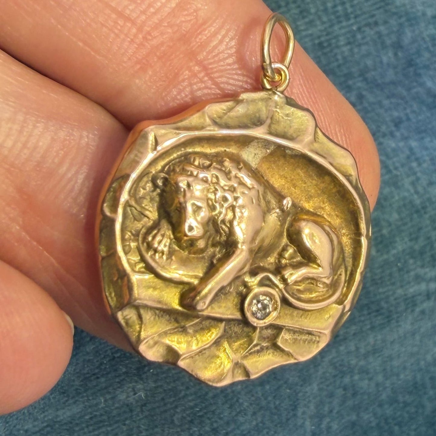 10k Gold Lion of Lucerne Swiss Repousse Pendant w Diamond *Video*