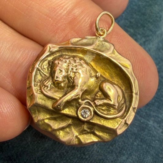 10k Gold Lion of Lucerne Swiss Repousse Pendant w Diamond *Video*