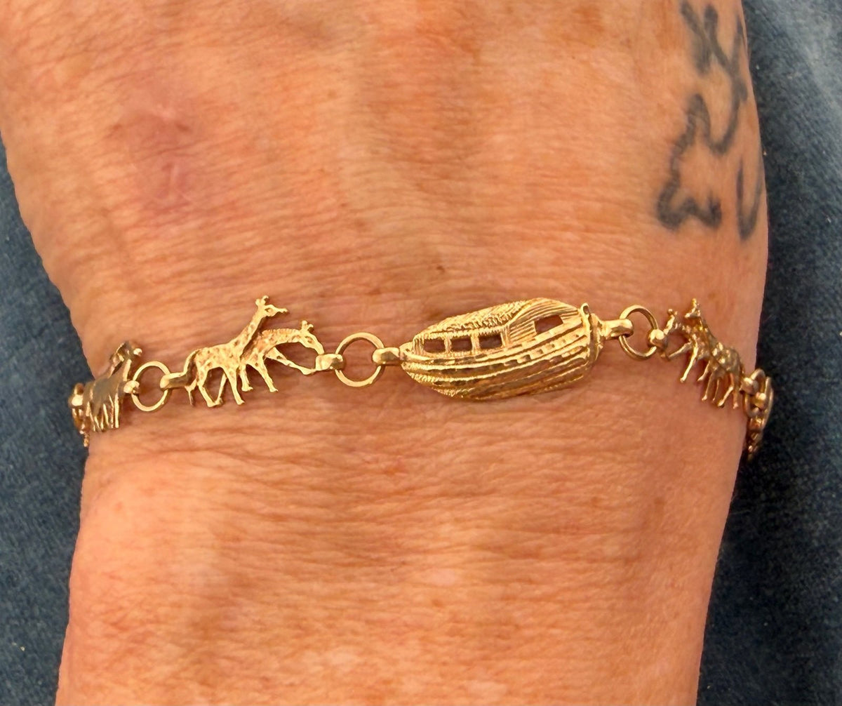 10k Gold Noah's Ark Bracelet. Lions Giraffes Elephants Tigers