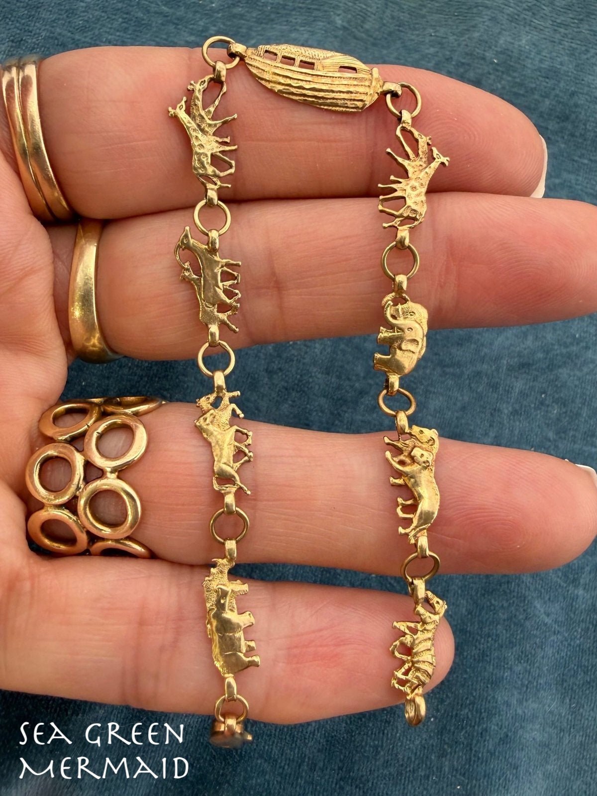 10k Gold Noah's Ark Bracelet. Lions Giraffes Elephants Tigers