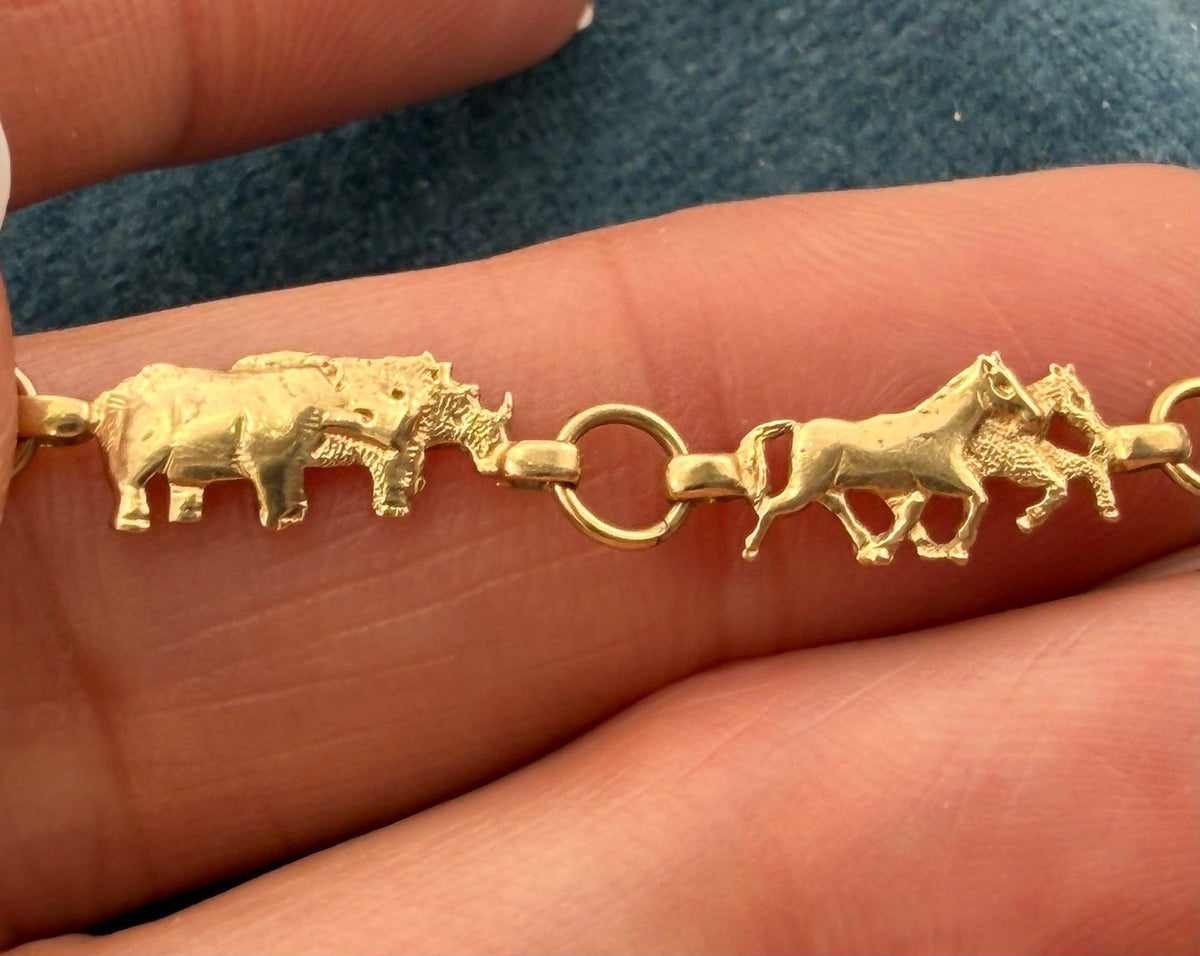 10k Gold Noah's Ark Bracelet. Lions Giraffes Elephants Tigers