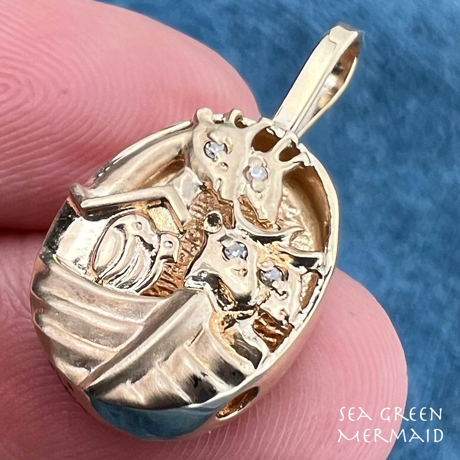 10k Gold Noah's Ark Pendant w Diamond Eyes. Giraffes Penguins Ox