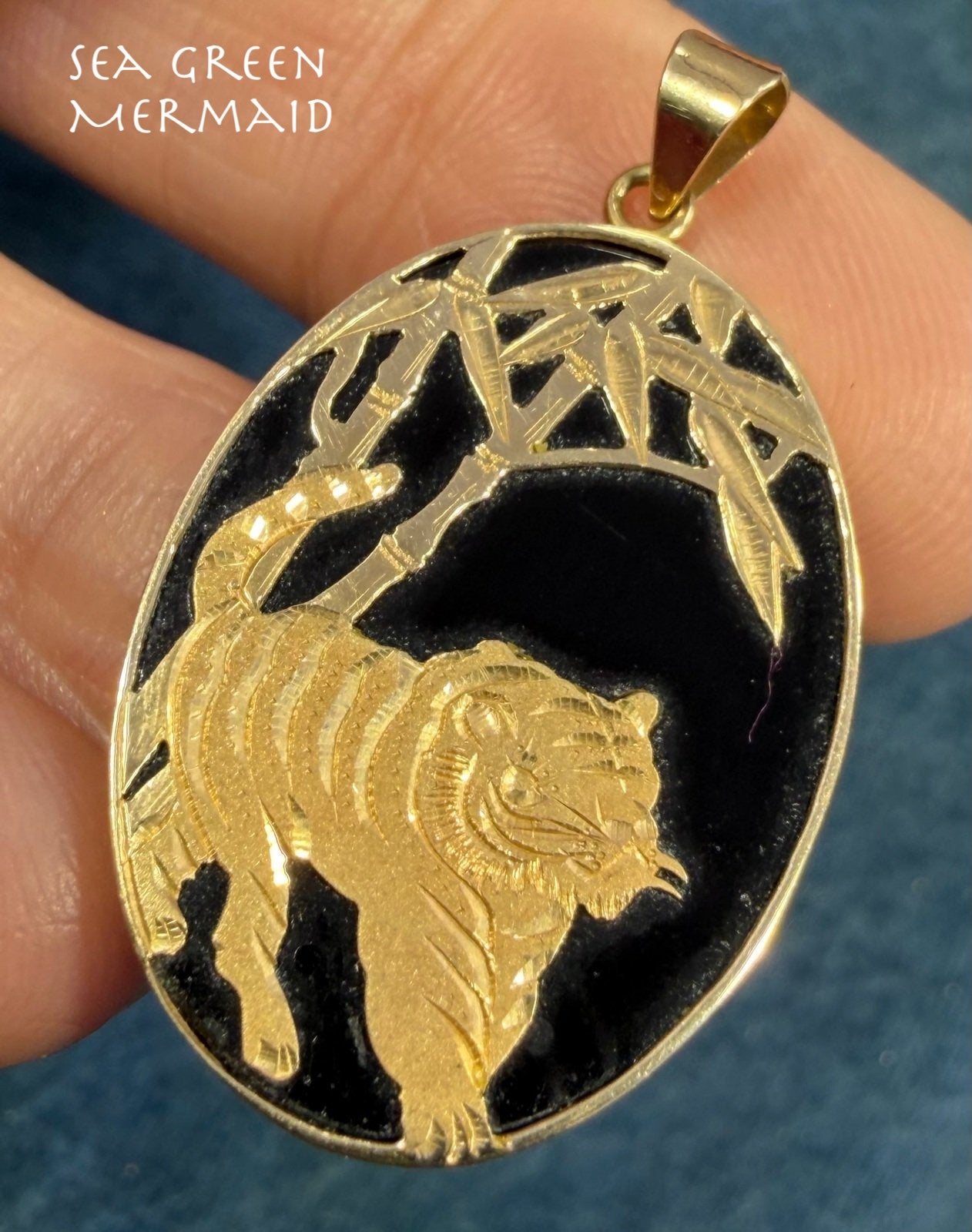 10k Gold Onyx Pendant w Japanese TIGER and Bamboo Stalks