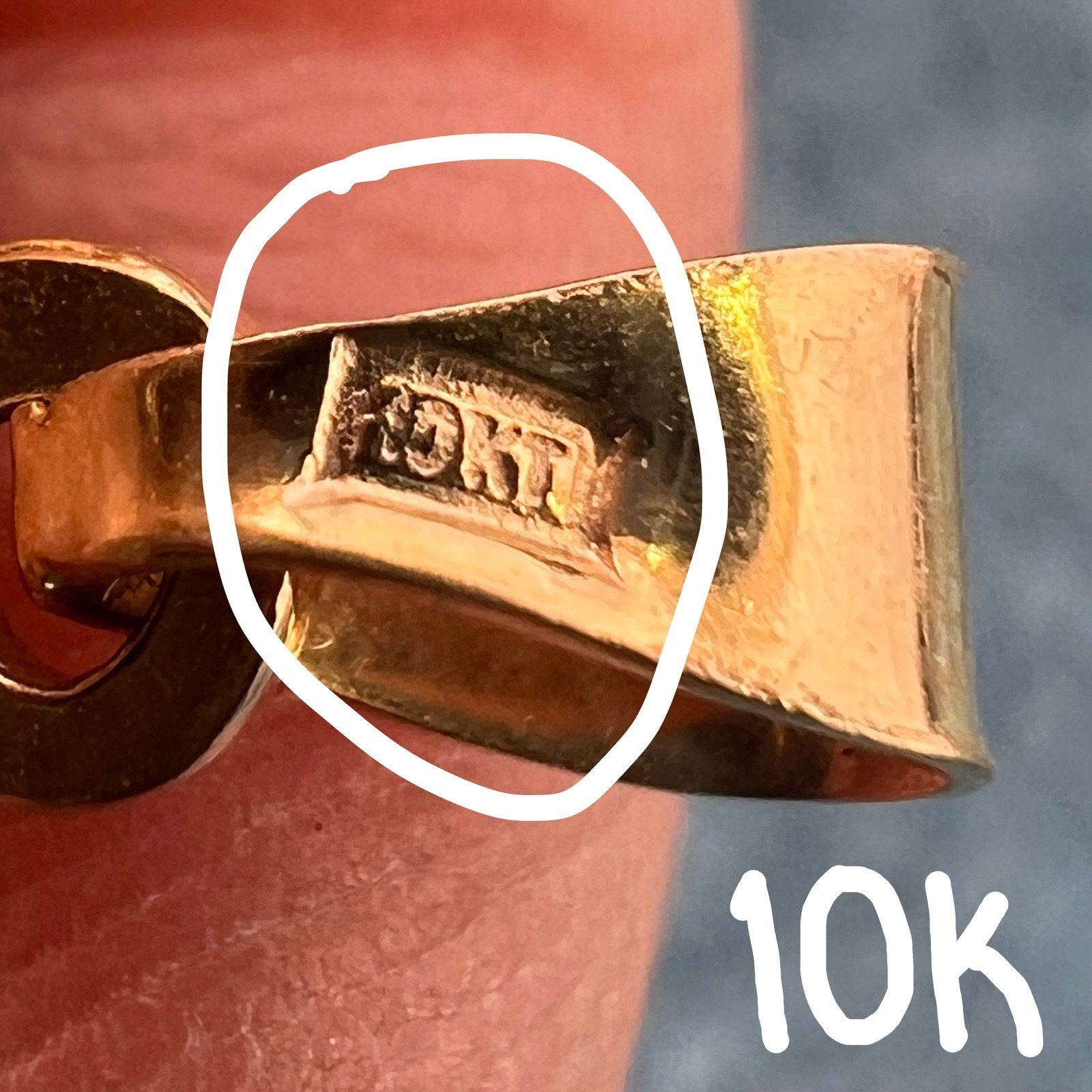 10k Gold Owl Mama or Daddy with Tiny Baby Owlets Inside. 1.2"