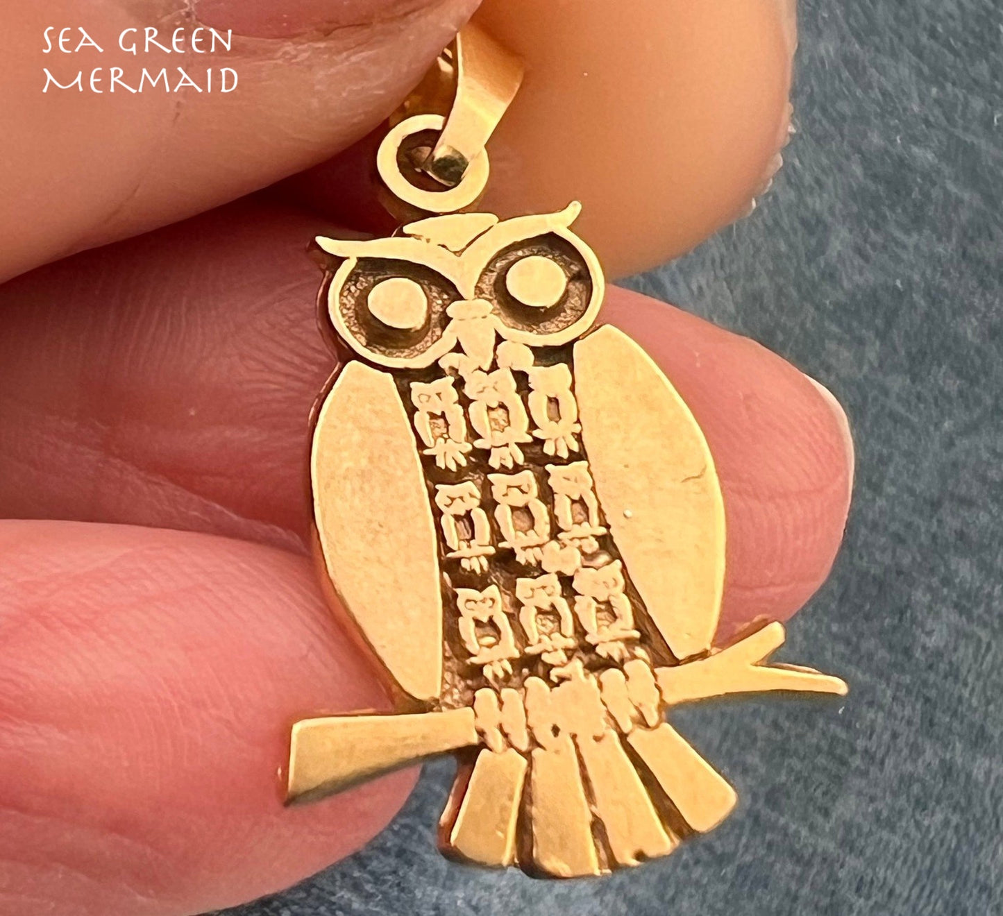 10k Gold Owl Mama or Daddy with Tiny Baby Owlets Inside. 1.2"