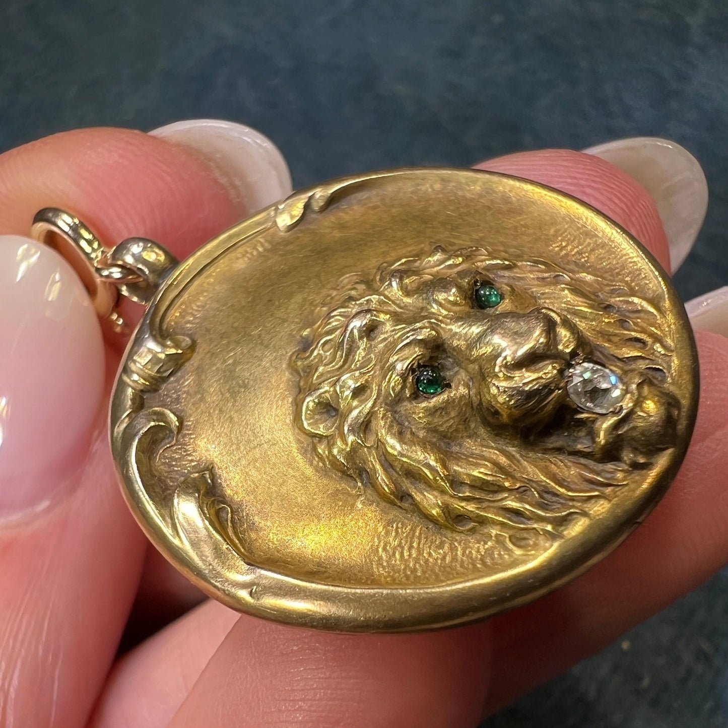 10k Gold Repousse LION Pendant w Diamond. Art Nouveau *Video*