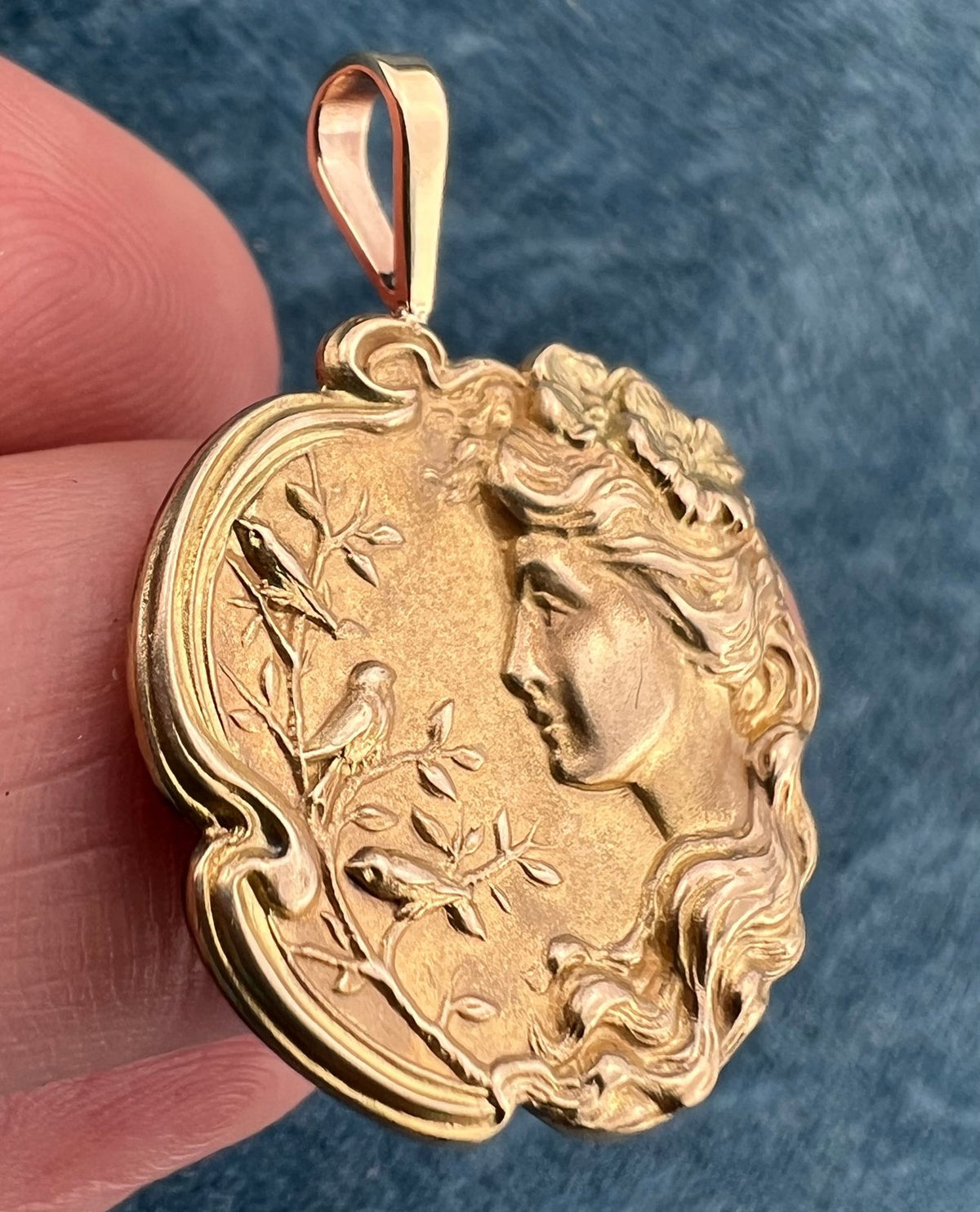 10k Gold Repousse Maiden w 3 Birds Pendant. Art Nouveau. 1.1"