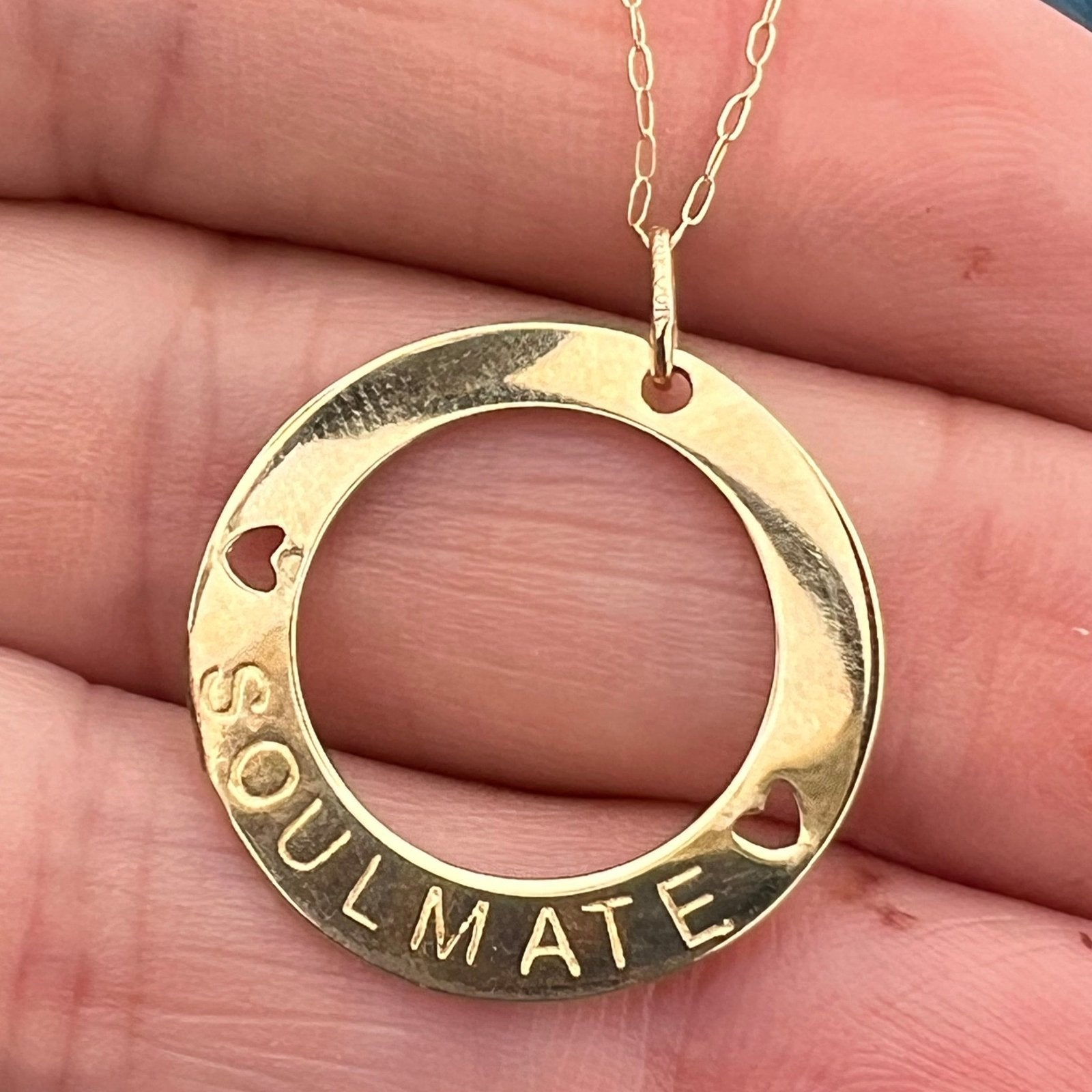10k Gold SOULMATE Circle Pendant w Chain. Engravable 1"