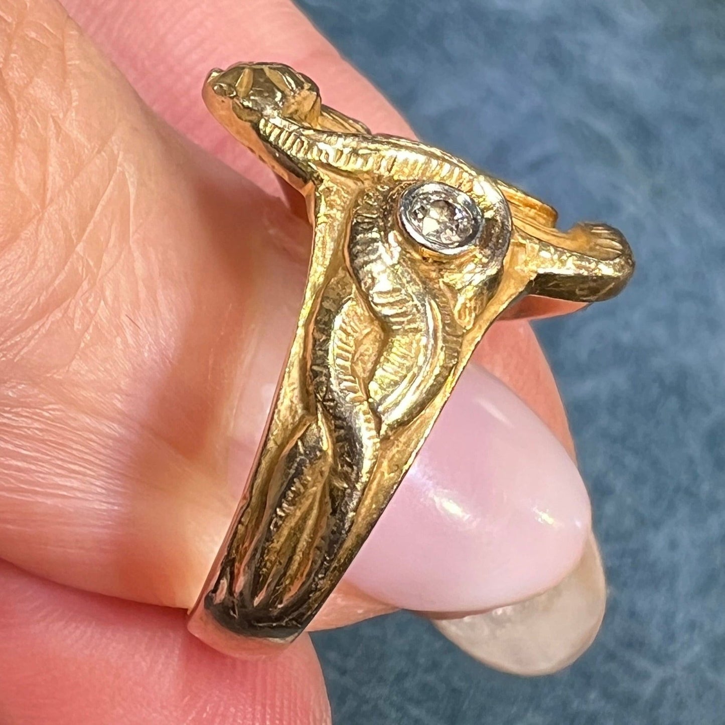 10k Gold Signet Ring w Snake Shoulders + Rose Diamonds *Video*