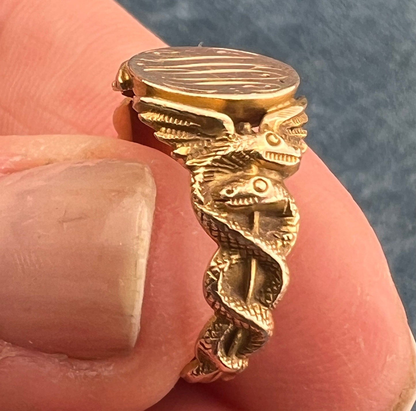 10k Gold Signet Shield Ring w Twined Snake Serpent Shoulders