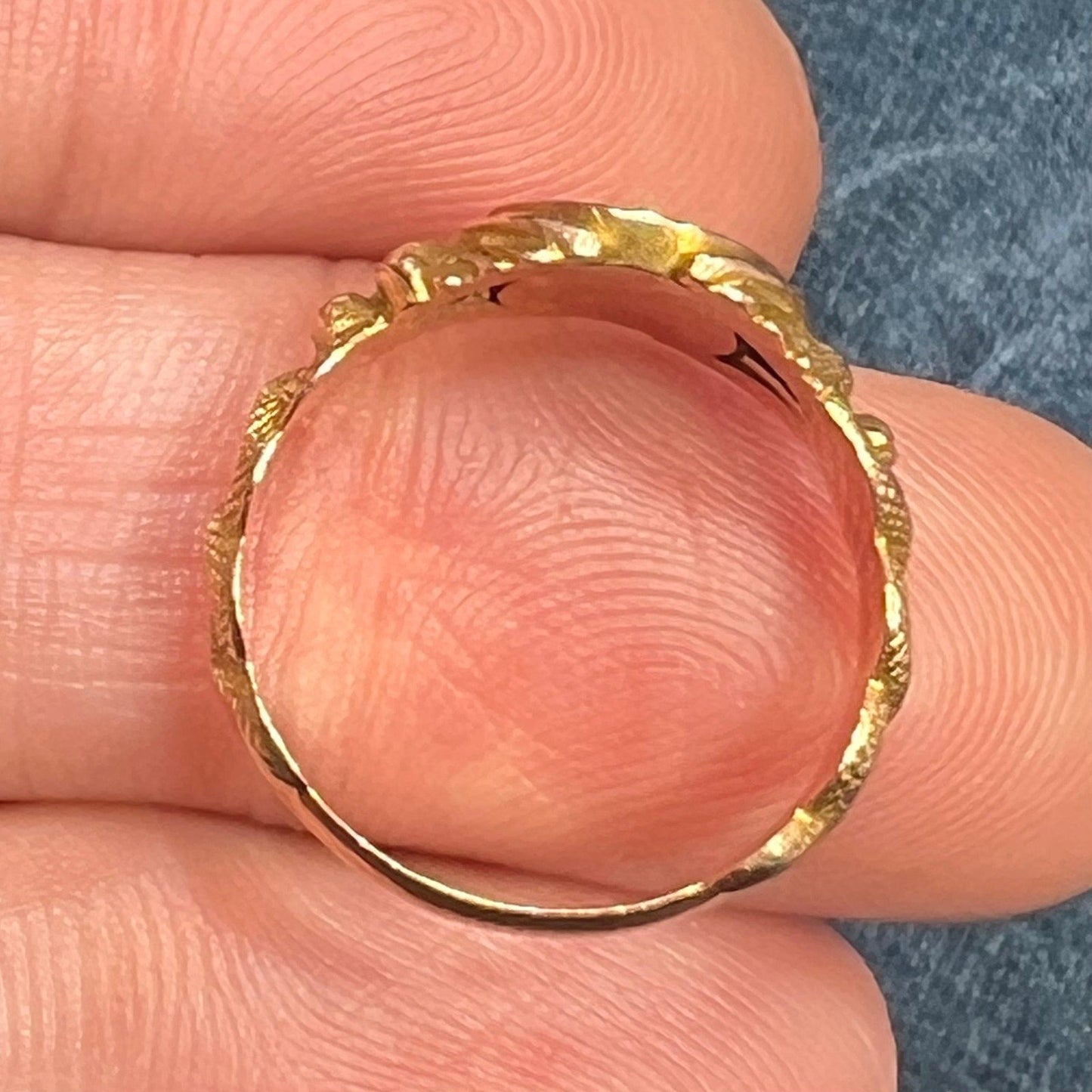 10k Gold Signet Shield Ring w Twined Snake Serpent Shoulders