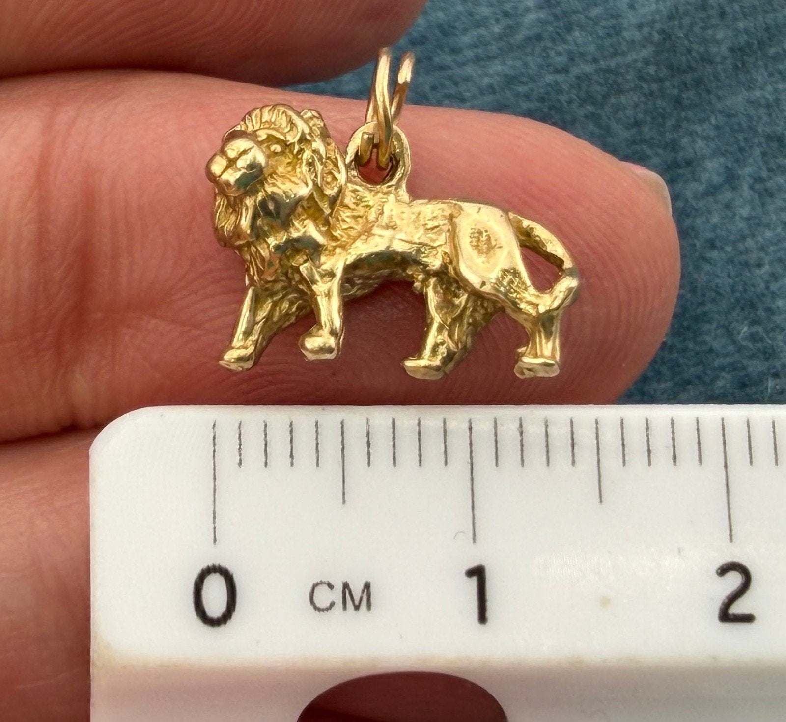 10k Gold Standing Lion Pendant. 3-D Victorian Watch Fob