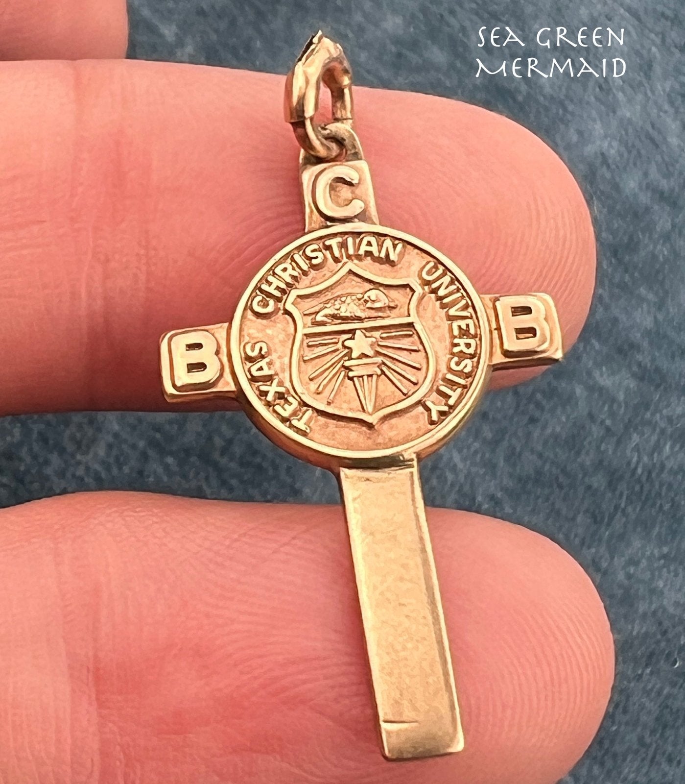 10k Gold TEXAS Christian University TCU Insignia Class Cross Pendant