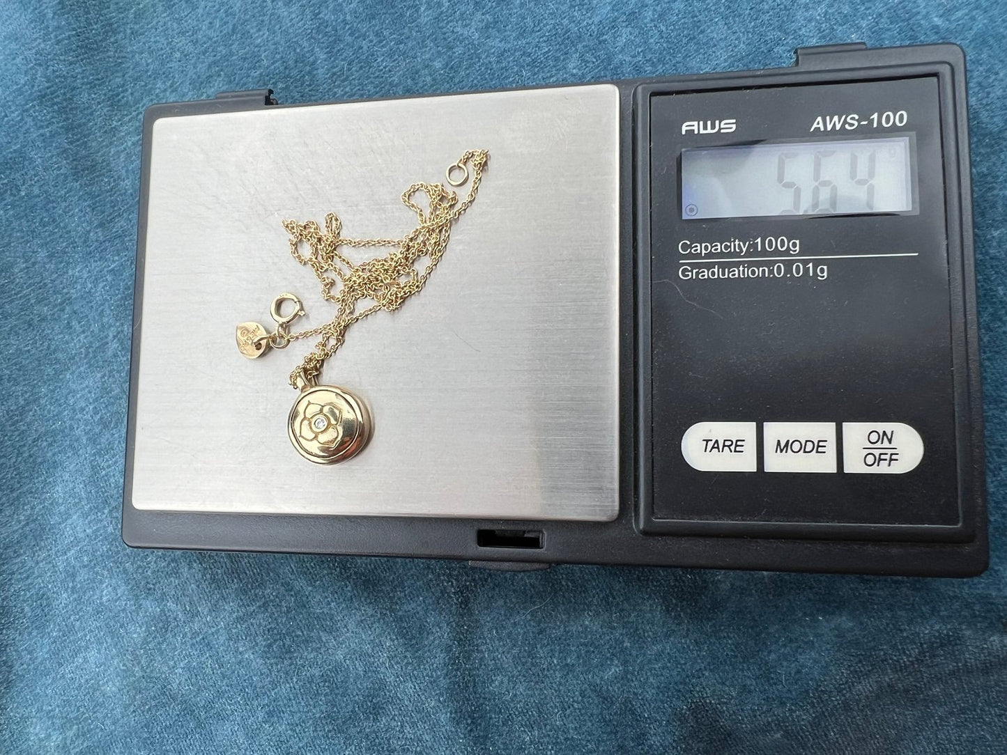 10k Gold Tibetan Lotus Diamond Pendant + Chain. 5.6g Designer