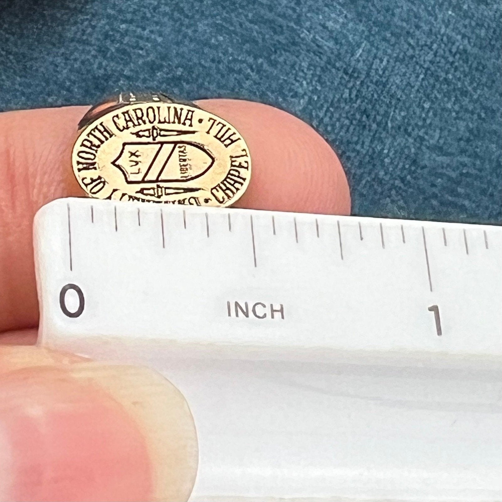 10k Gold UNC North Carolina Chapel Hill Insignia Signet Class Ring. Herff Jones