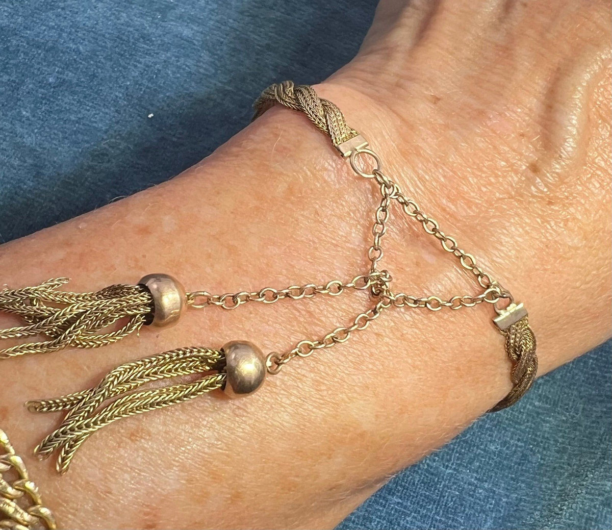 10k Gold Woven Bracelet w Tassle Lariat Clasp. WW II Paratroopers