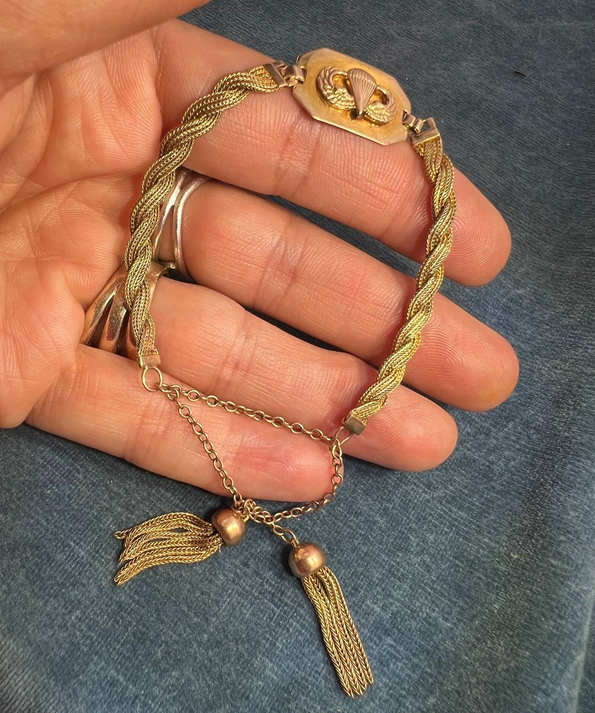 10k Gold Woven Bracelet w Tassle Lariat Clasp. WW II Paratroopers