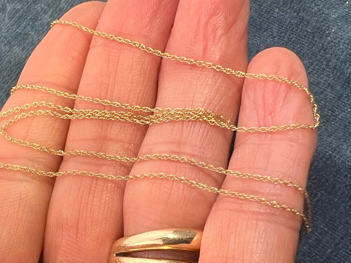 10k Solid Yellow Gold 18" Thin Chain. LOW PRICE CHAIN SALE See All- 0148