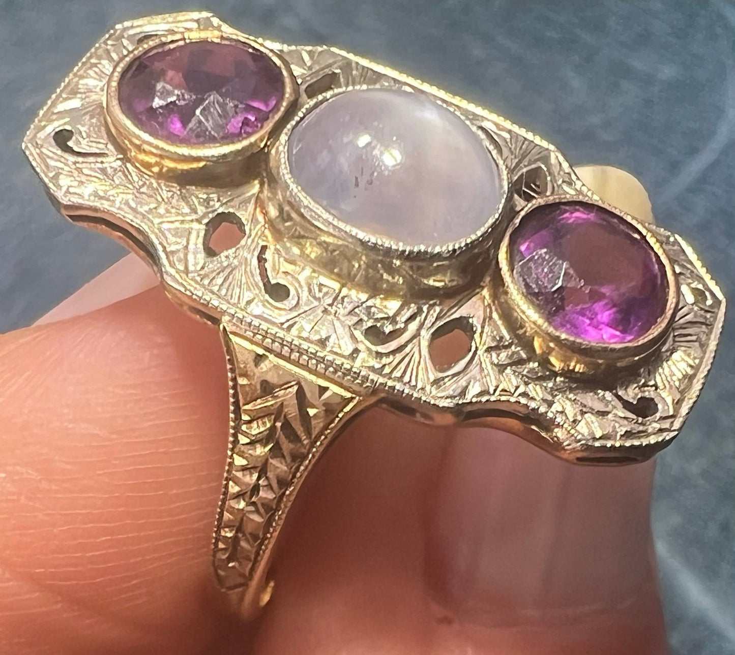 10k White Gold Lavender Gray Star Sapphire Shield Art Deco Ring *Video*
