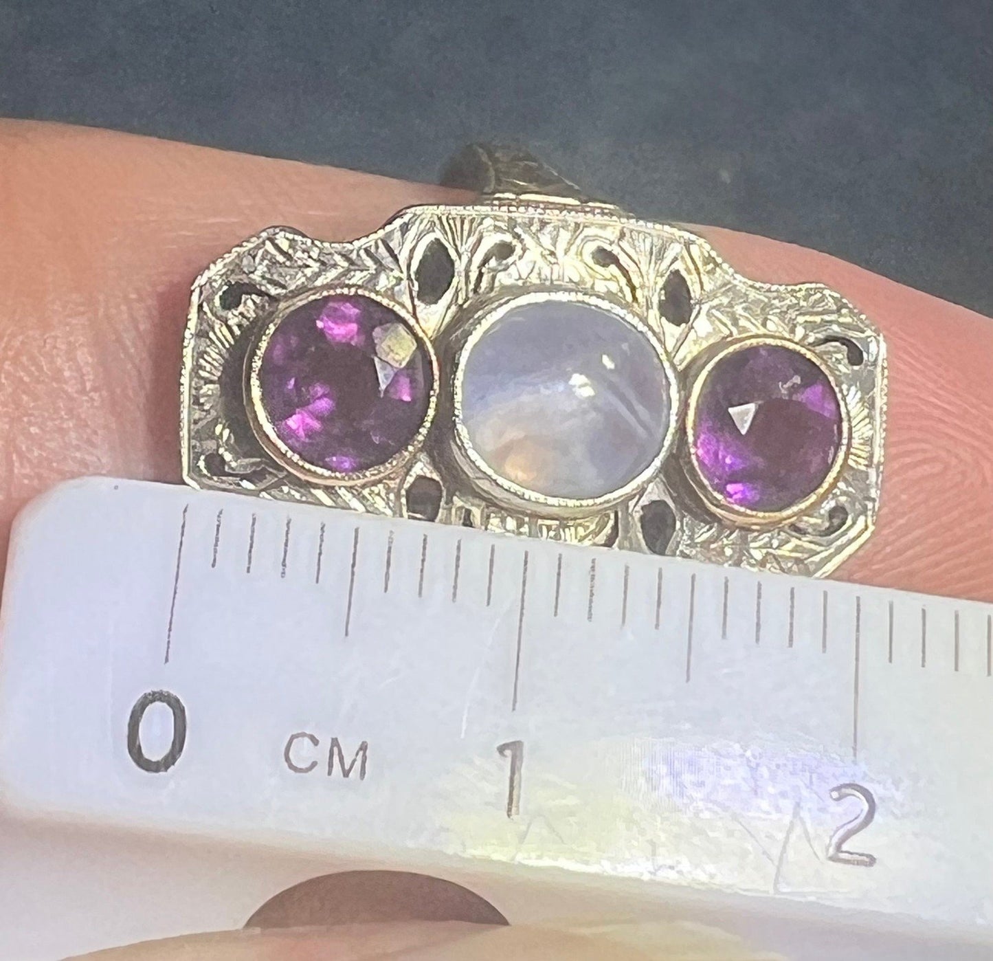 10k White Gold Lavender Gray Star Sapphire Shield Art Deco Ring *Video*