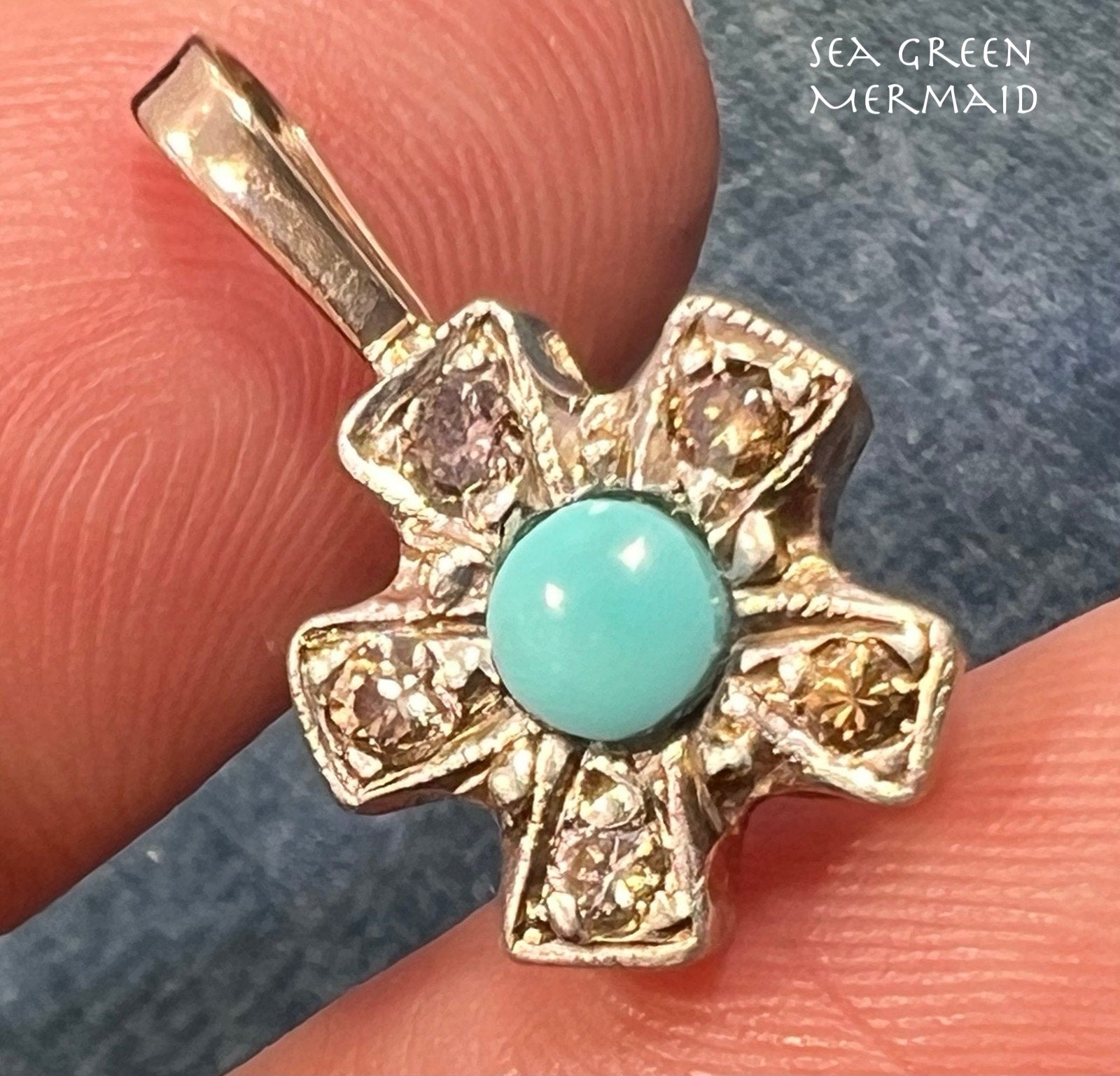 10k White Gold Turquoise Daisy Flower Pendant w Rose-Cut Fancy Diamonds