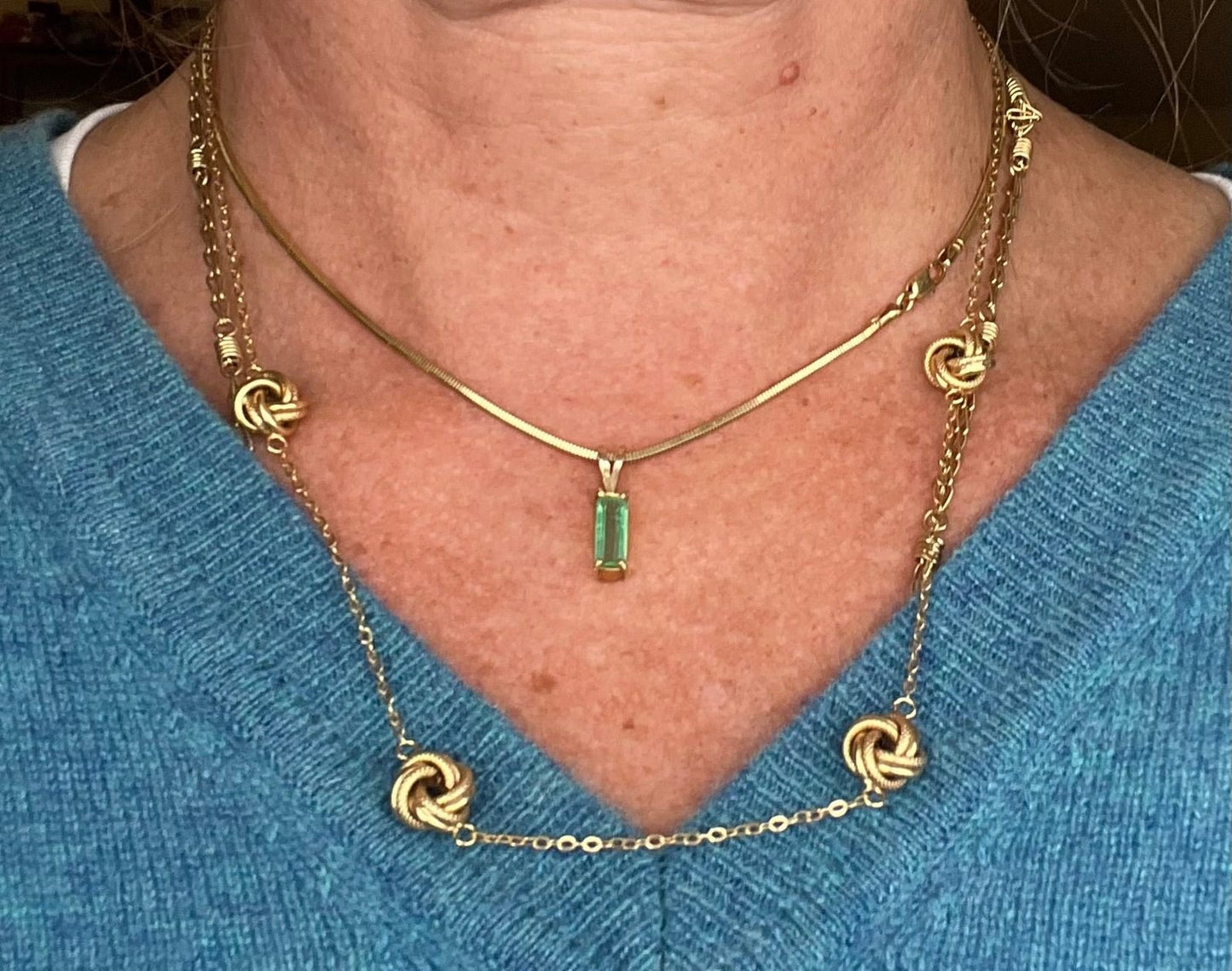 10k Yellow Gold 4 Love Knot Station Chain Necklace. Milor Italy