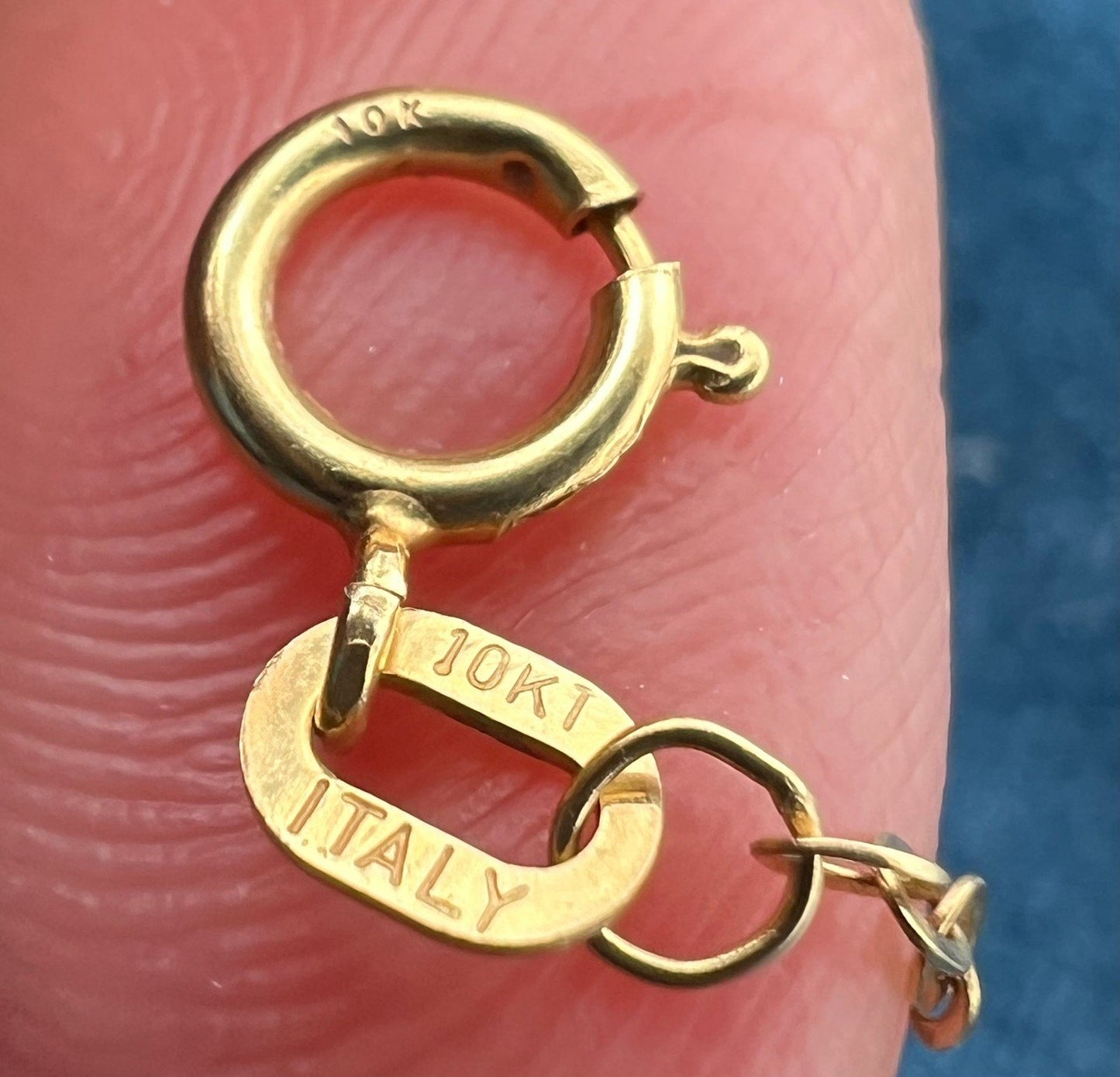 10k Yellow Gold 4 Love Knot Station Chain Necklace. Milor Italy