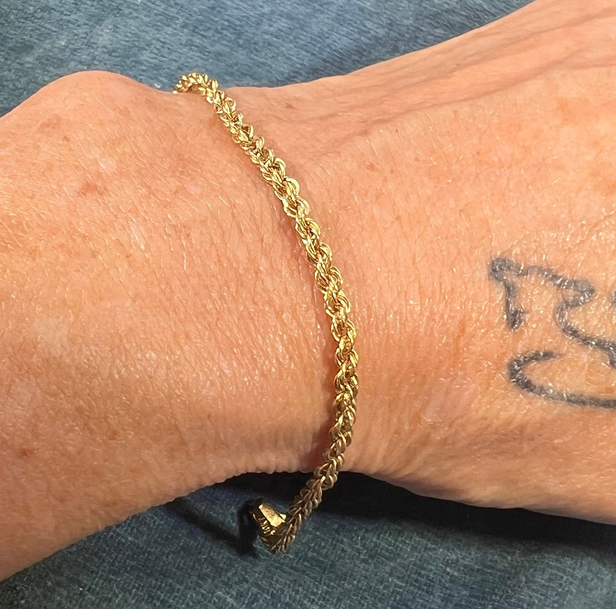 10k Yellow Gold 7" Rope Chain Bracelet w Lobster Clasp. CHAIN SALE - 0160