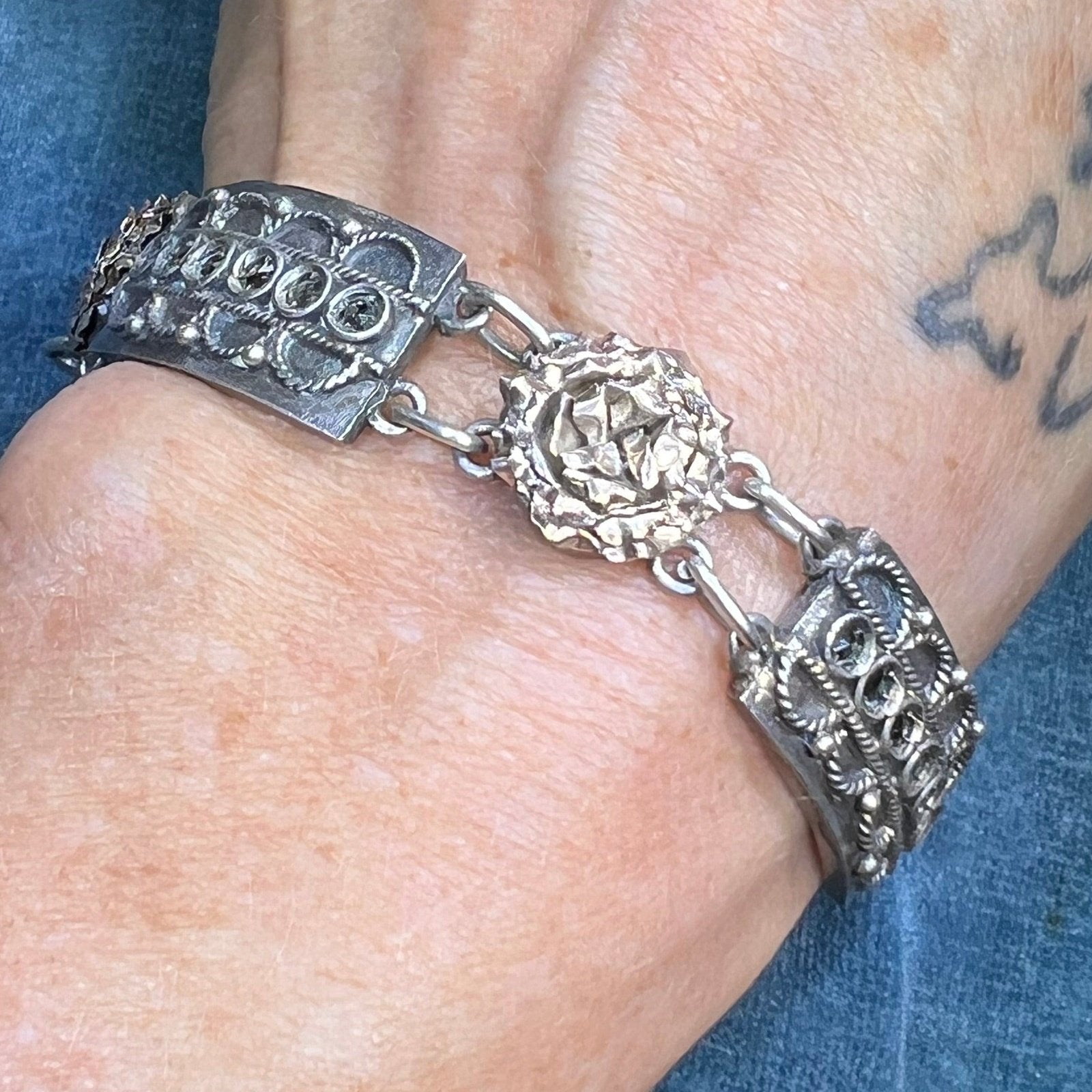 10k Yellow Gold & 925 Marcasite Wide Cabbage Rose Bracelet. 23g