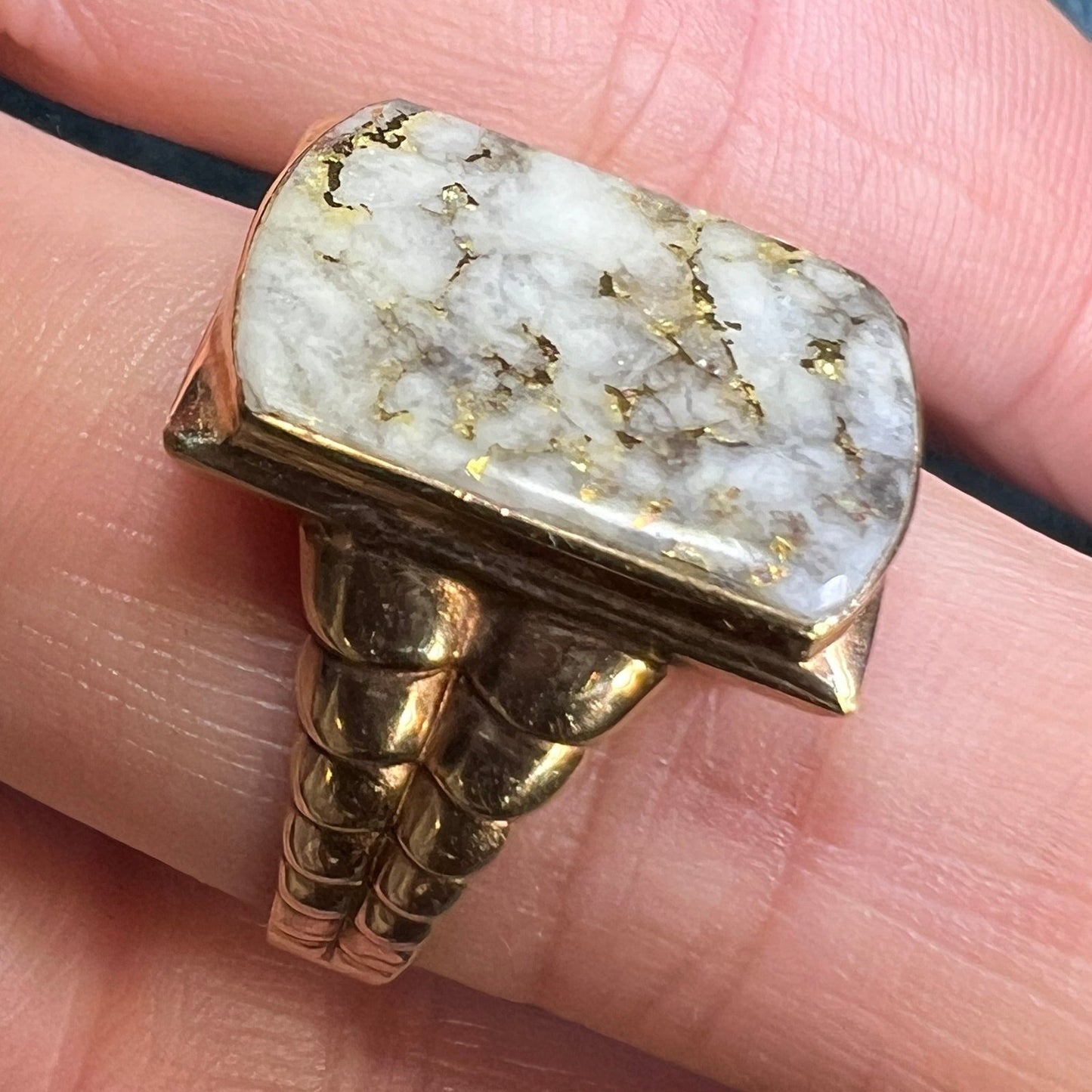 10k Yellow Gold Alaskan Gold in Quartz 24k Vein Ore Ring. Signet Style