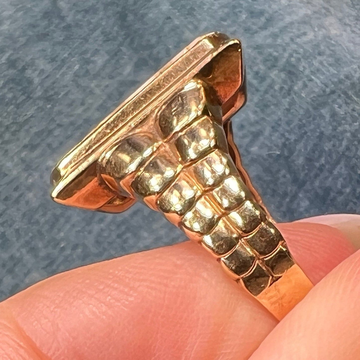 10k Yellow Gold Alaskan Gold in Quartz 24k Vein Ore Ring. Signet Style